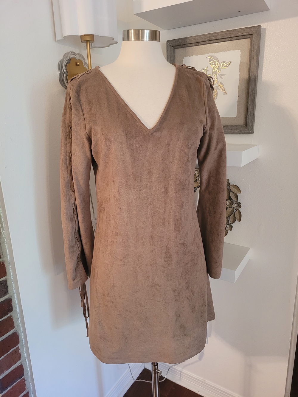 Union Of Angels Suede-Look V-Neck Flare Sleeve Dress Medium